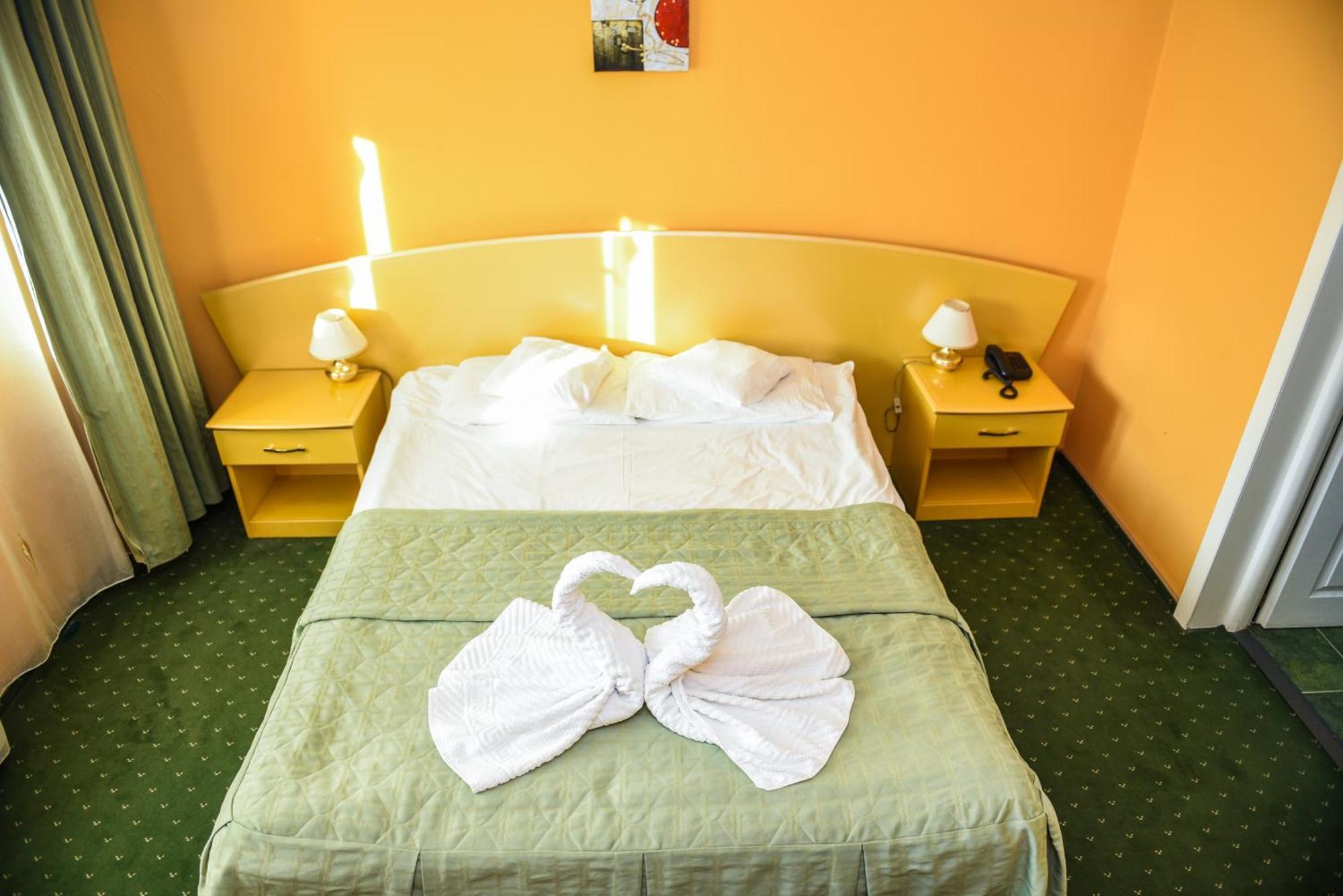 Eurohotel بايا ماري المظهر الخارجي الصورة