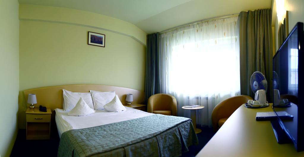 Eurohotel بايا ماري المظهر الخارجي الصورة