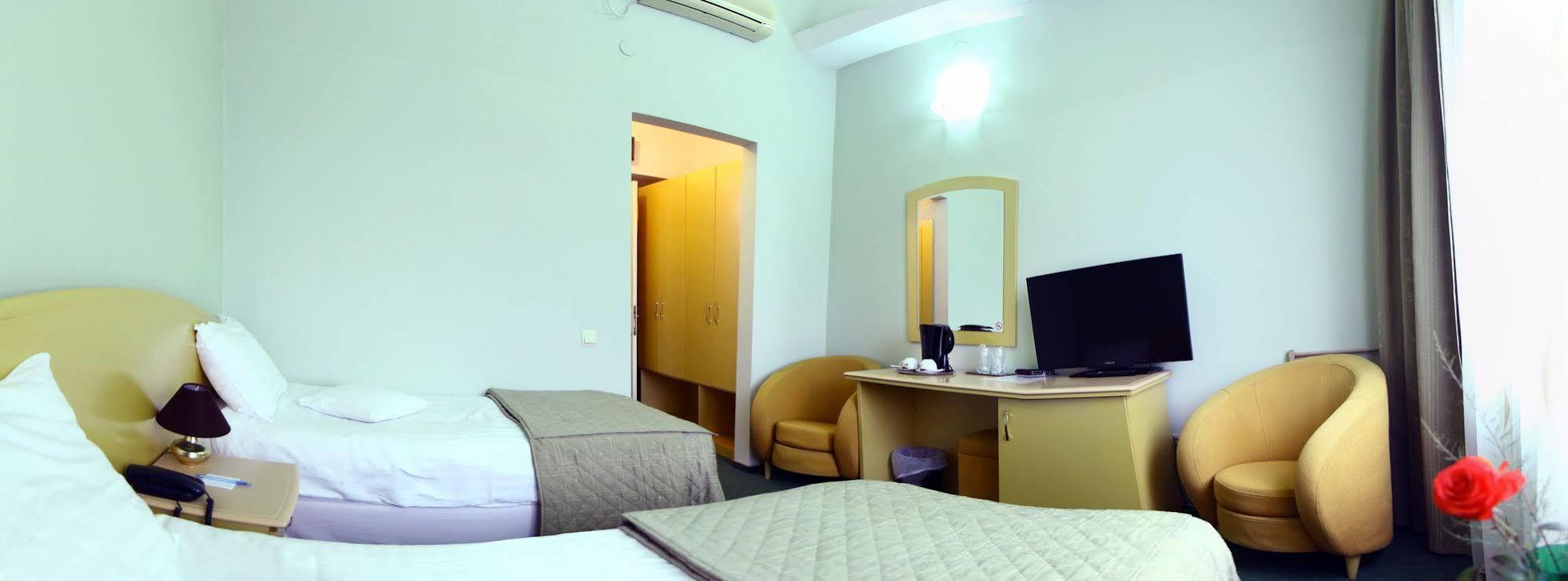 Eurohotel بايا ماري المظهر الخارجي الصورة